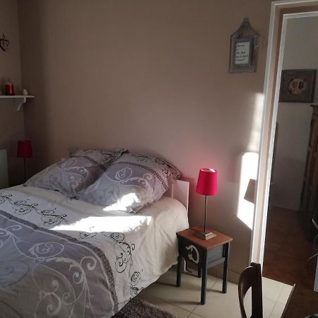 La Colombe Bed and Breakfast Tourrettes Eksteriør billede