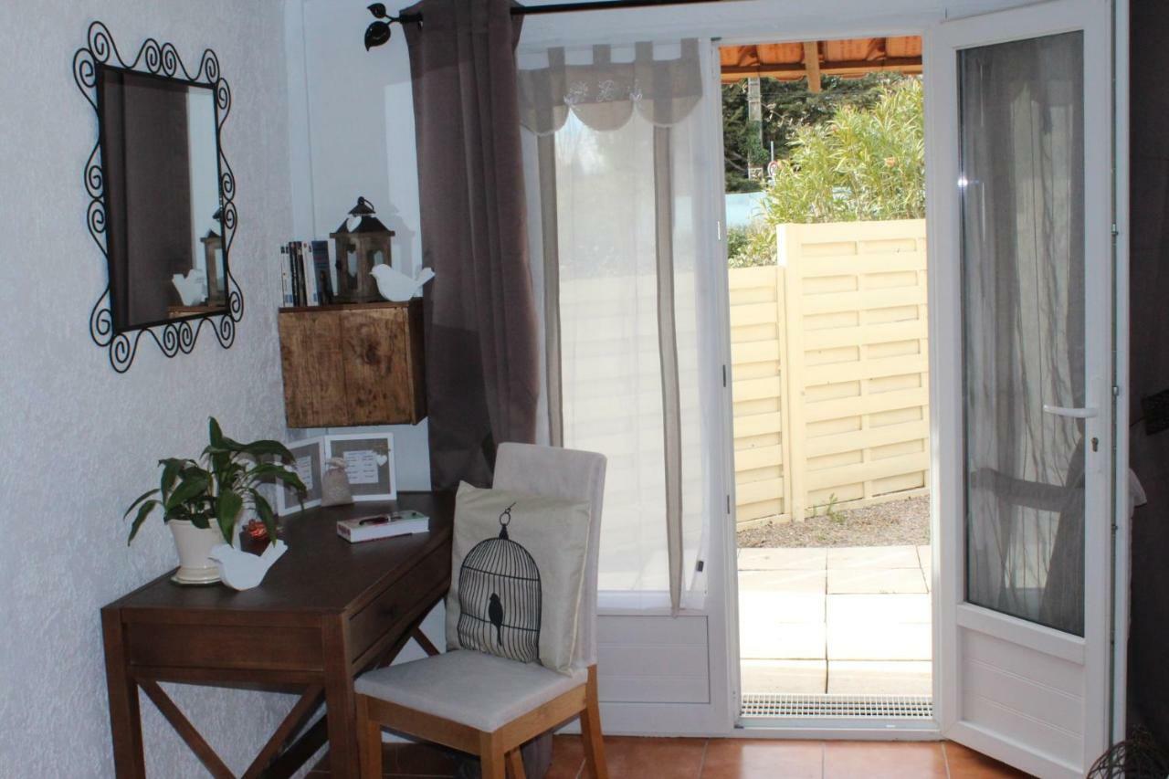 La Colombe Bed and Breakfast Tourrettes Eksteriør billede